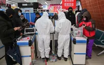 Bác sĩ đầu tiên tử vong do virus corona, số người tử vong tăng chóng mặt