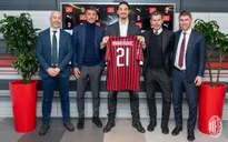 Ibrahimovic chính thức ra mắt AC Milan