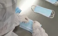 Người dân Trung Quốc chấp nhận khẩu trang tăng giá mạnh