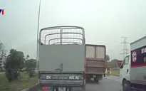 Clip: Lùi xe nguy hiểm trên đường một chiều