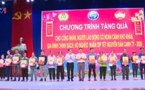 Phó Thủ tướng Vương Đình Huệ thăm, tặng quà Tết tại tỉnh Tây Ninh