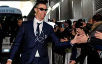Phát sốt vì Cris Ronaldo dùng iPod từ thời "nhà Tống"