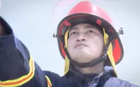 Lửa ấm - Tập 1: Đội trưởng Minh (NSƯT Quốc Thái) và đồng đội lao vào biển lửa