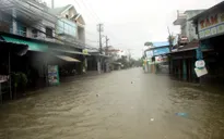 Mưa lũ chia cắt nhiều nơi ở Quảng Nam