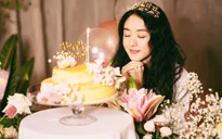 Triệu Lệ Dĩnh khoe ảnh sinh nhật như công chúa