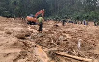 Đường vào Rào Trăng 3 xuất hiện nhiều điểm sạt lở mới, chưa có thêm công nhân mất tích được tìm thấy