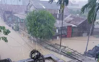 Tin nóng đầu ngày 26/10: 130 người chết do mưa lũ miền Trung