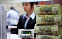 Hạ lãi suất điều hành: "Cú đánh" mạnh kích thích phục hồi nền kinh tế