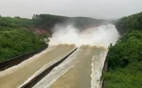 Mực nước giảm, hồ Kẻ Gỗ vẫn an toàn