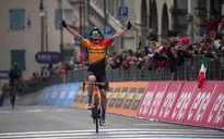 Jan Tratnik về nhất chặng 16 giải xe đạp Giro d’Italia 2020