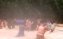 Băng rừng cõng thi thể đại úy Trương Văn Thắng về nơi an nghỉ