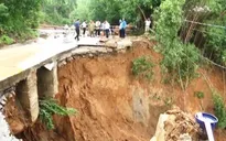 Cần tới hàng trăm tỉ đồng khắc phục quốc lộ qua miền Trung