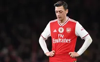 Mesut Ozil & tình cảnh "tiến thoái lưỡng nan" ở Arsenal