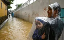 UNICEF cảnh báo: Bão lũ ở miền Trung ‘đe dọa’ hơn 1,5 triệu trẻ em
