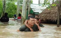 Gần nửa triệu người Campuchia bị ảnh hưởng bởi lũ lụt