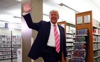 Ông Trump bỏ phiếu sớm tại bang Florida