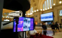 Camera thông minh hỗ trợ phòng dịch COVID-19 tại cửa hàng