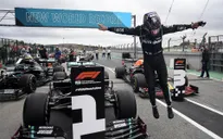 Lewis Hamilton phá kỷ lục của huyền thoại Schumacher