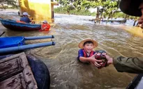 Bão Molave đổ bộ Philippines, gần 9.000 người sơ tán