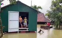 Hành trình tâm huyết của những người đi xây nhà chống lũ