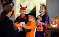Thị trường đồ hóa trang Halloween 2020 sôi động bất chấp COVID-19