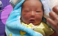 Bé gái sơ sinh bị bỏ rơi giữa cánh đồng