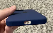 Ốp lưng iPhone 12 giá 49 USD của Apple mắc lỗi thiết kế ngớ ngẩn