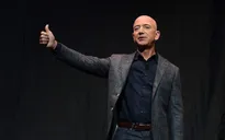 Jeff Bezos từ chức CEO Amazon