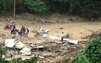 Đã tiếp cận ngôi làng có gần 80 hộ dân bị cô lập ở Quảng Nam