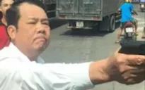 Truy tố giám đốc công ty bảo vệ rút súng dọa bắn người đi đường
