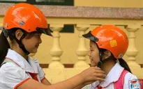 Nâng cao ý thức đội mũ bảo hiểm cho trẻ em với "Hành trang an toàn"