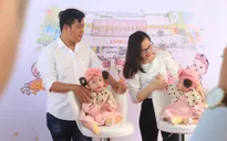 [Ảnh] Chị em Song Nhi xinh như công chúa ngày xuất viện