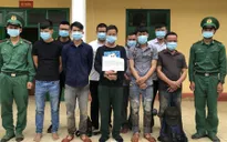 Bắt giữ 10 đối tượng đang vượt biên trái phép sang Lào