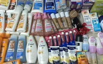Dân buôn ồ ạt xả kho, thanh lý hàng xách tay trước lệnh xử phạt mới