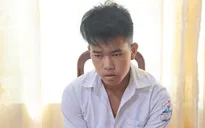 "Ship" 4kg ma túy bằng xe khách, đang chờ nhận tại nhà nghỉ thì bị bắt quả tang