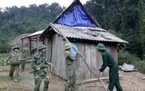 Chằng chống nhà cửa, di dời dân các tỉnh miền Trung ứng phó bão số 13