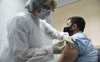 Nga và Hungary tổ chức sản xuất vaccine Sputnik V