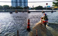 Triều cường đạt đỉnh gây ngập diện rộng tại TP.HCM
