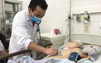 Thở máy, viêm phổi kháng thuốc do tự sử dụng kháng sinh tại nhà