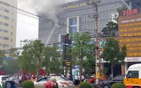 Cháy khách sạn 8 tầng ở thành phố Vinh, nhân viên và khách tháo chạy