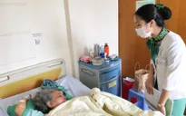 Cứu sống cụ bà bị tai nạn giao thông giập nát cánh tay
