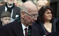 Sir Bobby Charlton mắc chứng mất trí nhớ