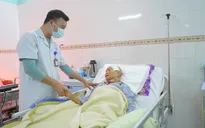 Loại bỏ khối u màng não cho cụ bà 81 tuổi