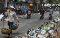 Rác lại chất đống trên nhiều tuyến phố Hà Nội