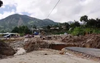 Thông đường đến vùng sạt lở sau 20 ngày bị cô lập