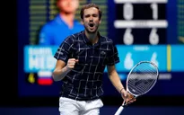 Gục ngã trước Medvedev, Nadal dừng bước tại bán kết ATP Finals 2020