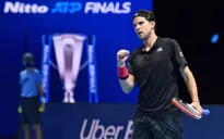 Dominic Thiem 2-1 Novak Djokovic: So tài đỉnh cao, chiến thắng nghẹt thở (Bán kết ATP Finals)