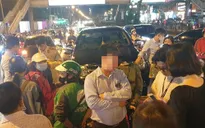 Tài xế xe Fortuner nghi say rượu, tông hàng loạt xe trên phố