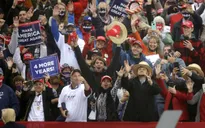 Tổng thống Trump cảm ơn người ủng hộ, ứng cử viên Biden nhấn mạnh cam kết tranh cử