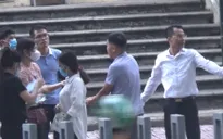 "Khám nhanh" ở cổng viện K - Không hỏi, không thắc mắc, chỉ nộp tiền và... đợi